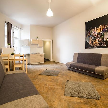 Hostel Al Fresco Краков Экстерьер фото