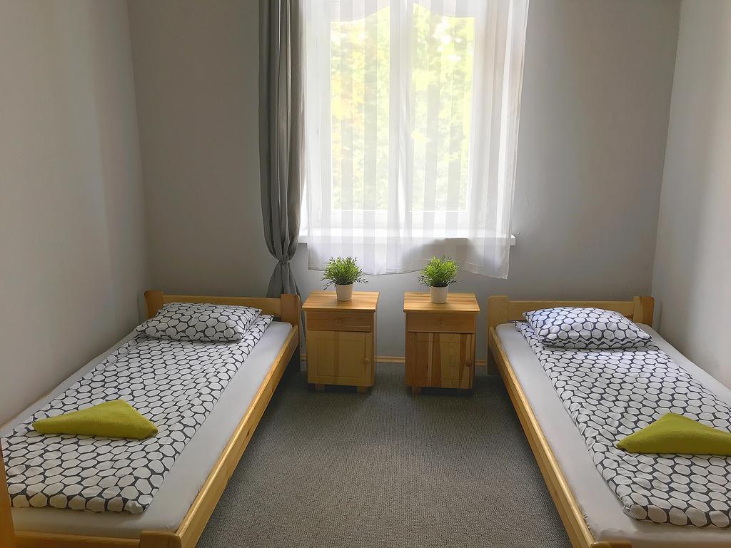 Hostel Al Fresco Краков Экстерьер фото
